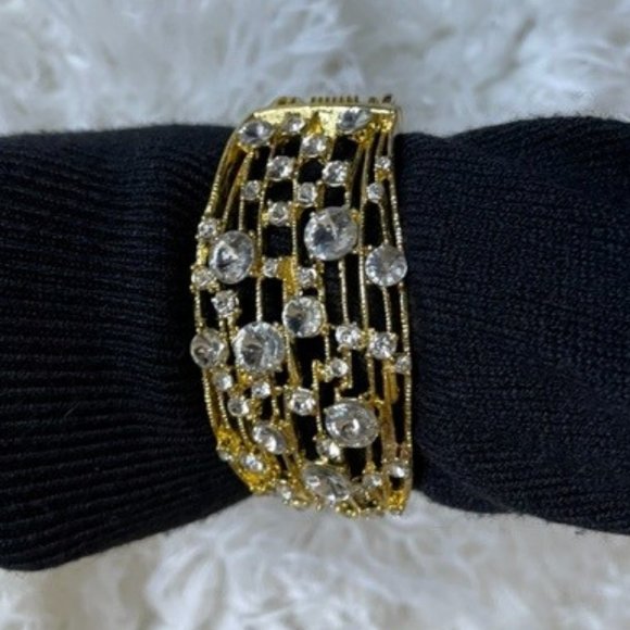 Rhinestone Crystal Hinge Cuff Bracelet - Picture 1 of 7